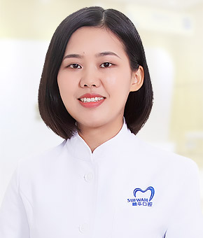 蔡菲